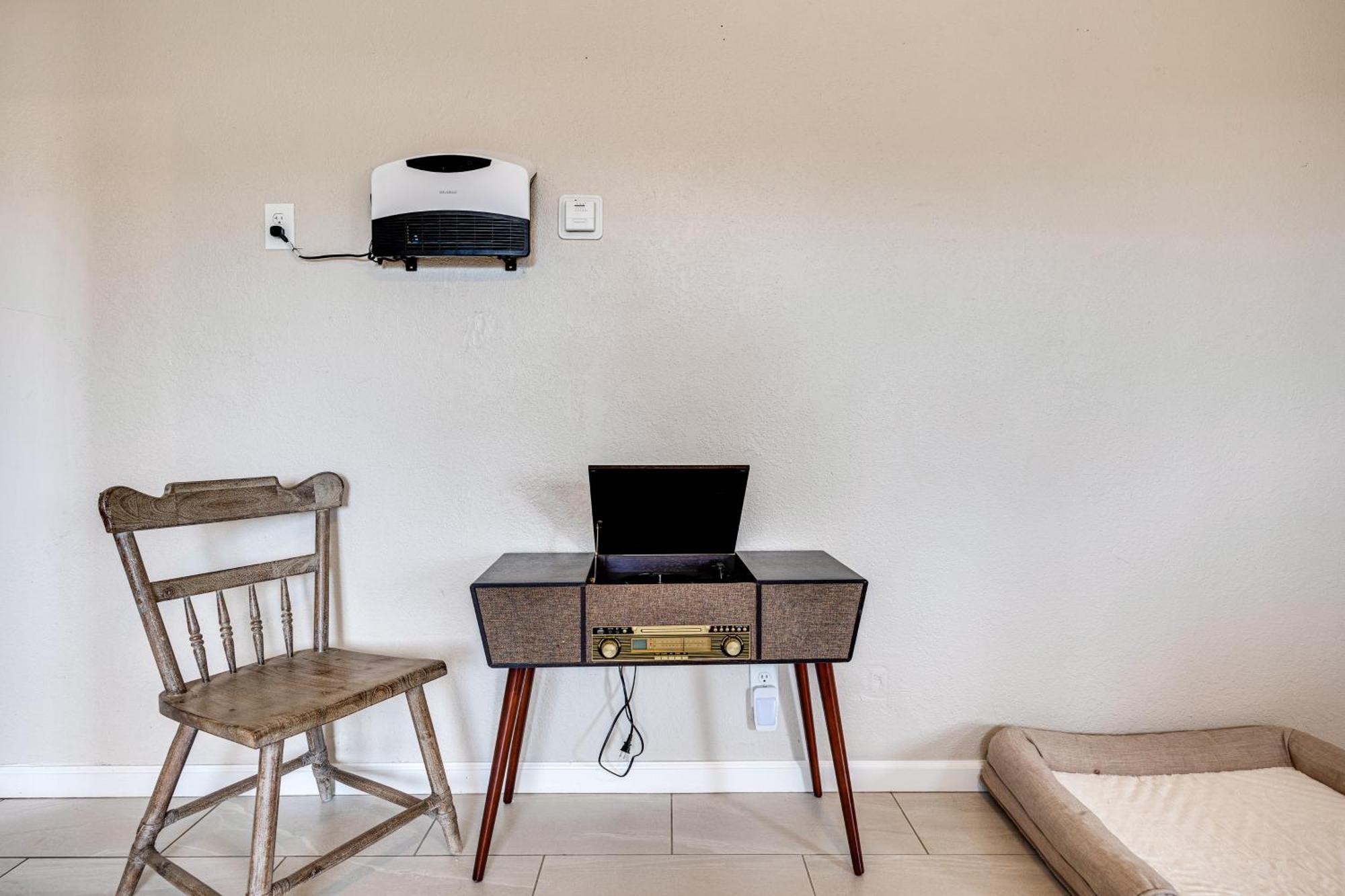 Convenient Joshua Tree Apartment - Walk To Town! Екстер'єр фото