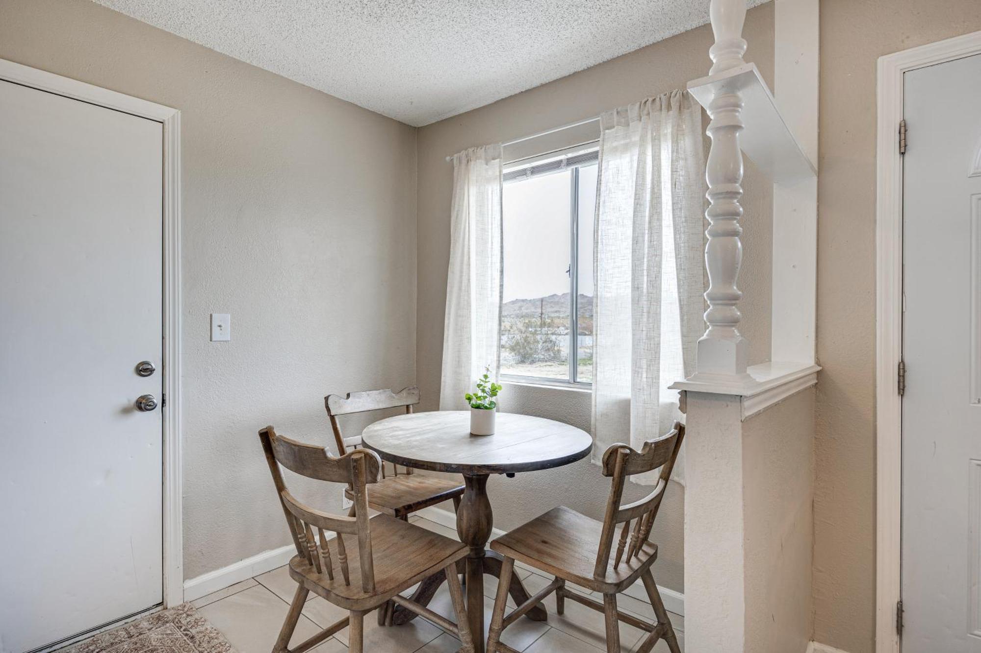 Convenient Joshua Tree Apartment - Walk To Town! Екстер'єр фото