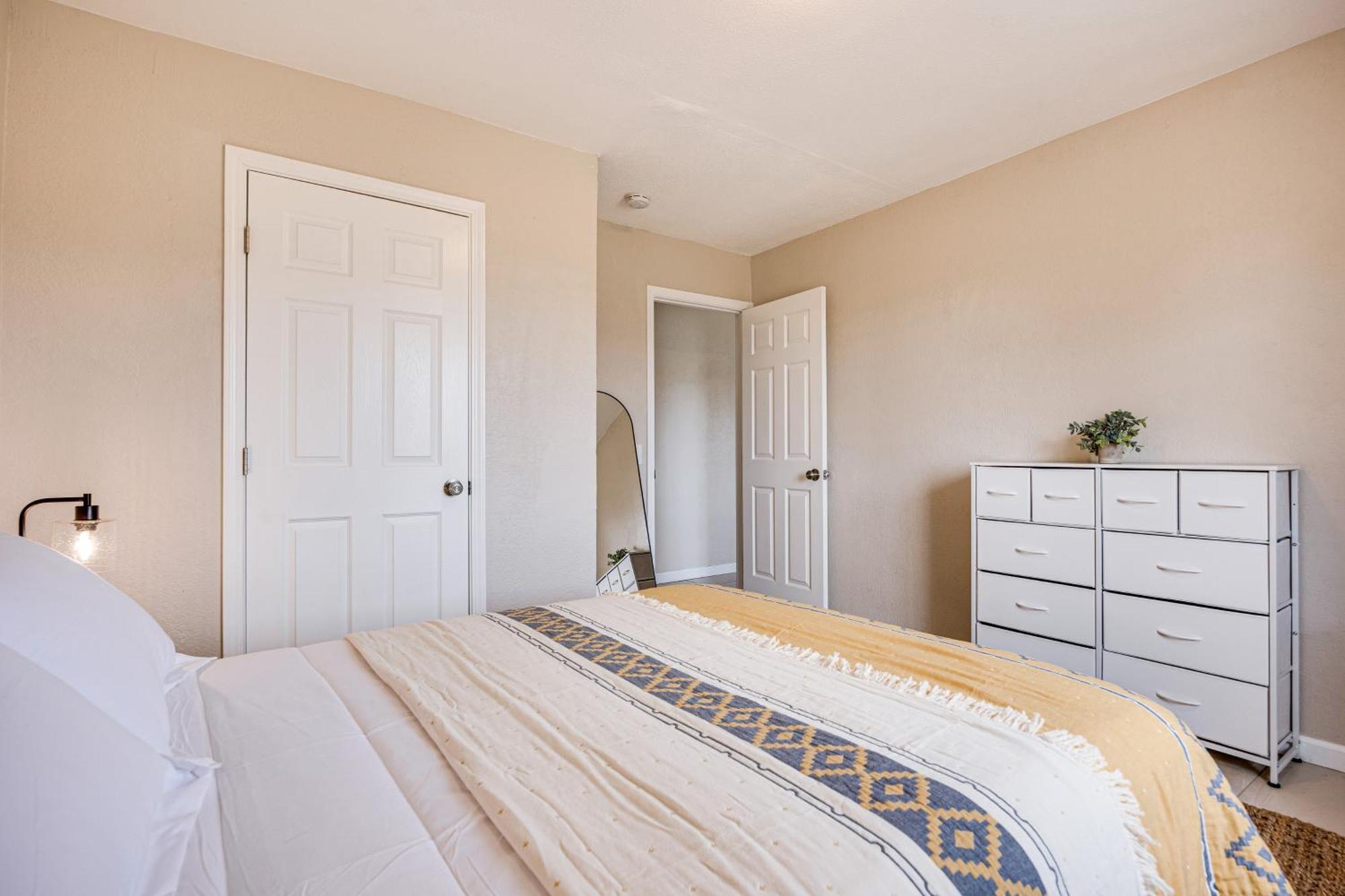 Convenient Joshua Tree Apartment - Walk To Town! Екстер'єр фото